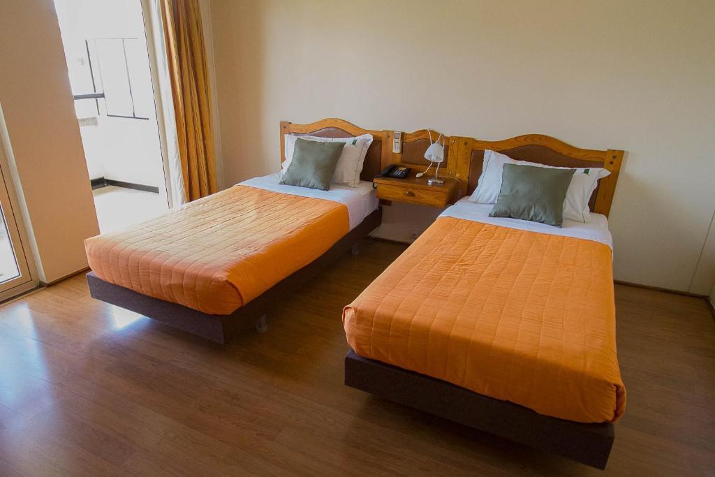 S. Mamede Hotel Guimarães Стая снимка